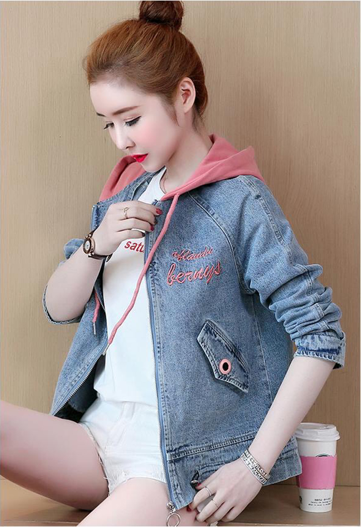 ÁO KHOÁC JEAN IN CHỮ PHỐI NÓN HỒNG